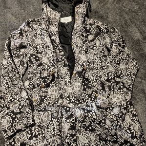 Womens Lightweight Windbreaker Coat With Floral Design  Size 8
